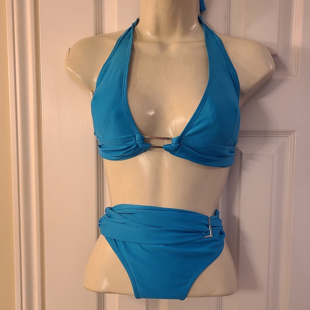 NWOT Bright Blue Bikini w/Sarong